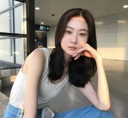 风景哥爆料女模是谁啊视频,风景哥爆料女模身份大揭秘！